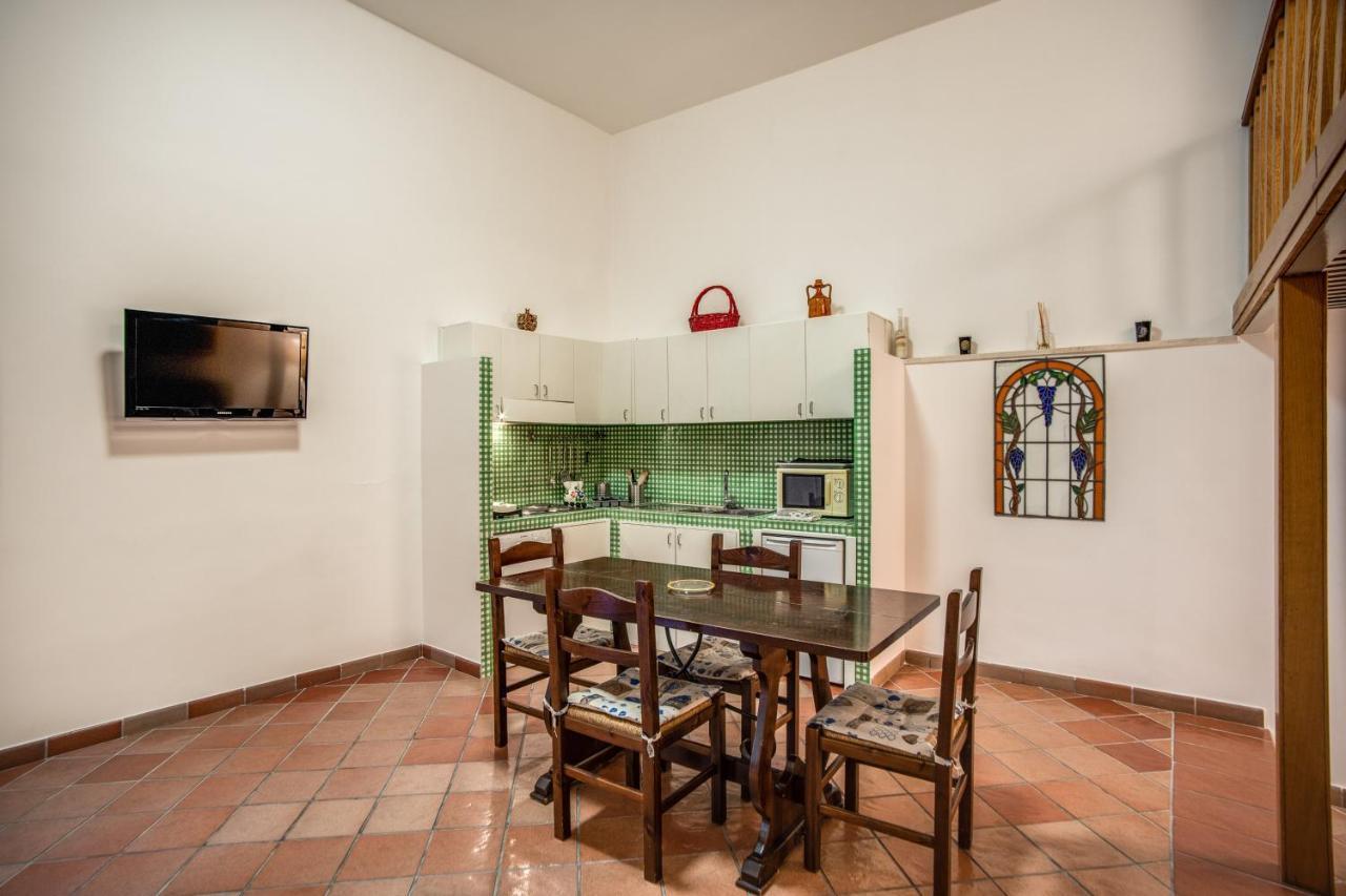 Le Case Di Andrea - Nel Cuore Di Trastevere Rome Bagian luar foto